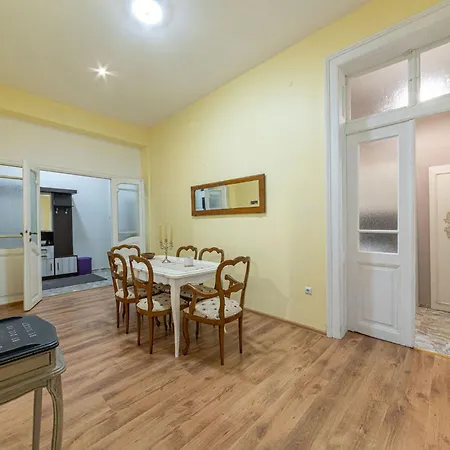 Apo - Center Appartement *